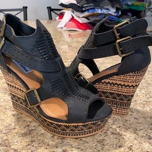 Wedge sandals